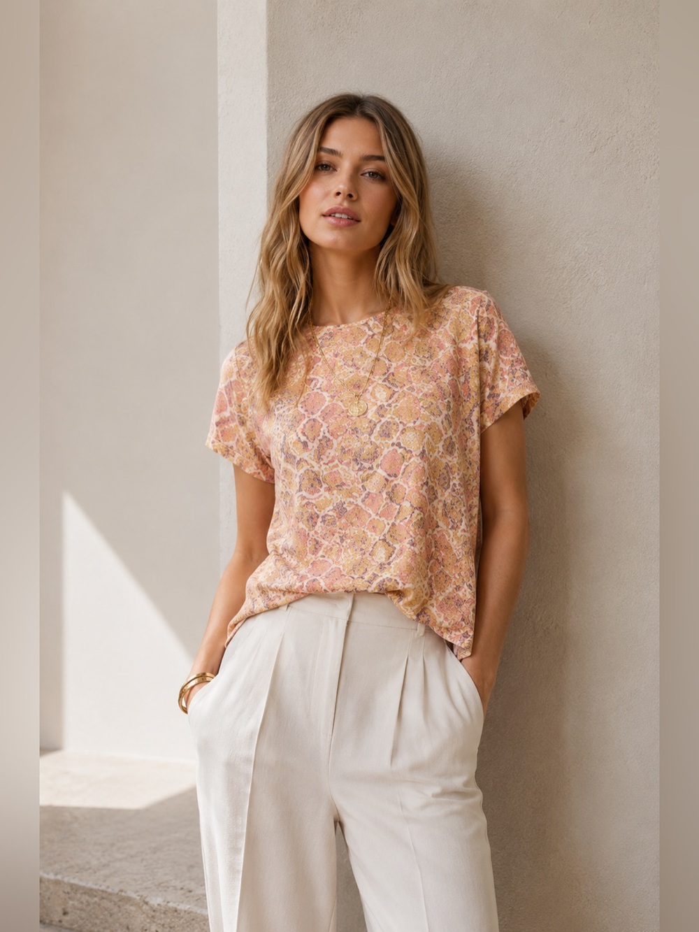 ✨ Anthropologie Tofino 100% Silk Floral Tee Top Medium M Hi-Low Hem